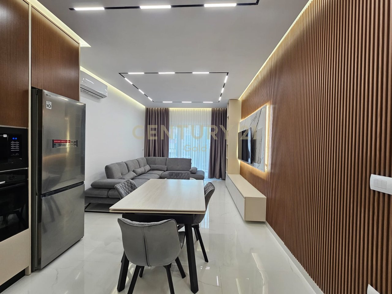 JAPIM ME QIRA APARTAMENT 1+1+ POST PARKIMI!