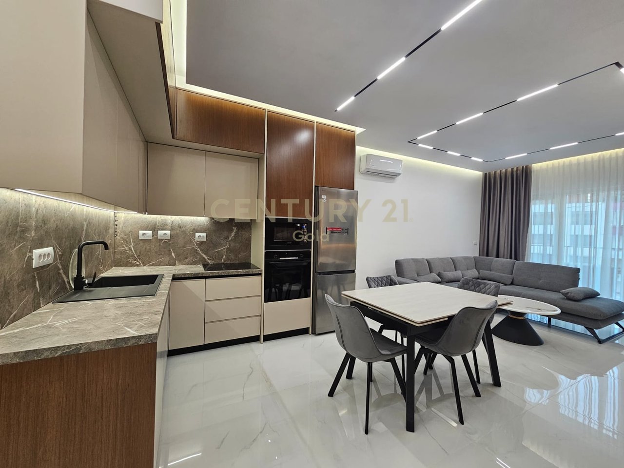 JAPIM ME QIRA APARTAMENT 1+1+ POST PARKIMI!