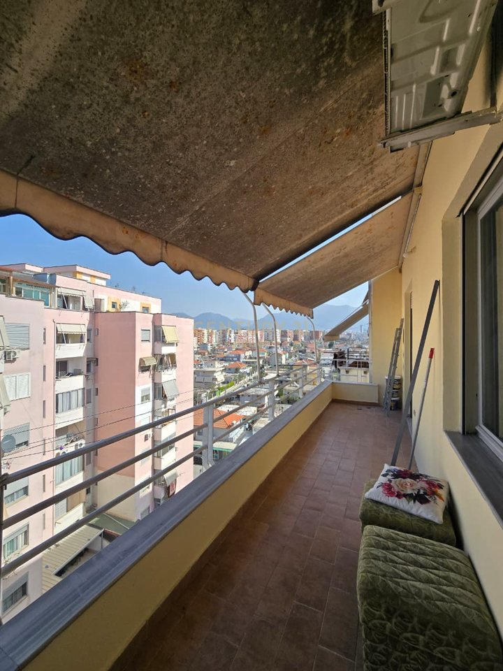 Apartment 2+1 for rent in Kombinat!