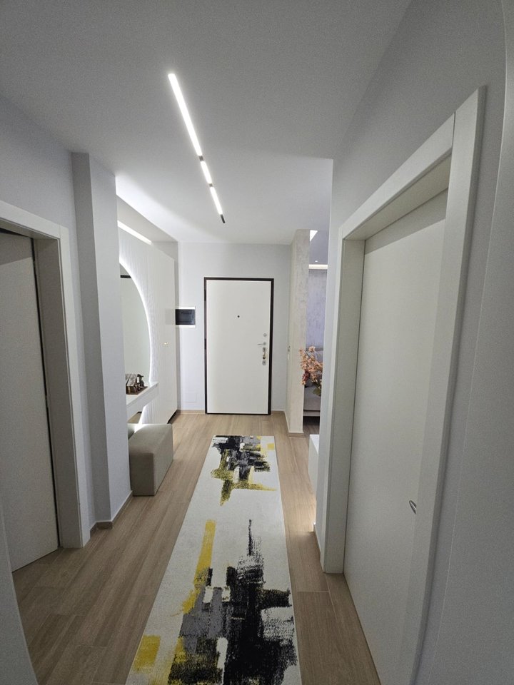 SHITET SUPER APARTAMENT LUKSOZ 2+2+2 ,RRUGA GJERGJ ARIANITI(PRANE JUMBO)!