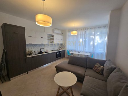 SHITET APARTAMENT 2+1 TE KOMPLEKSI LURA 2,GJIRI I LALZIT!