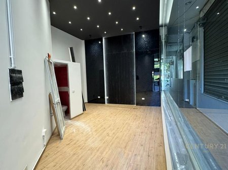 NEGOZIO IN AFFITTO IN VIA BARRICATE!