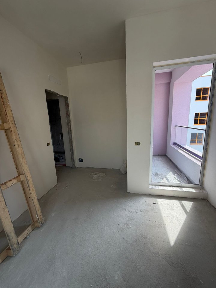 Apartament 1+1 Në Shitje në Ali Demi, KOMPLEKSI KADIU Tiranë - 103,000€ | 58.6 m²