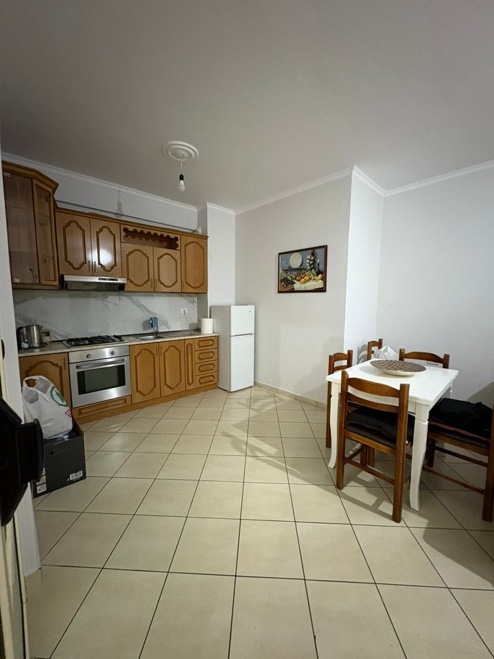 OFROJME PER SHITJE APARTAMENT 1+1 NE ZONEN"ALBANO & ROMINA"!