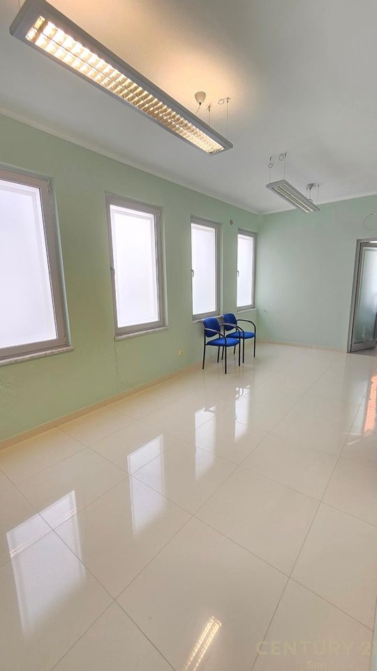 JEPET ME QIRA GODINE TRE KATESHE NE PASKUQAN.