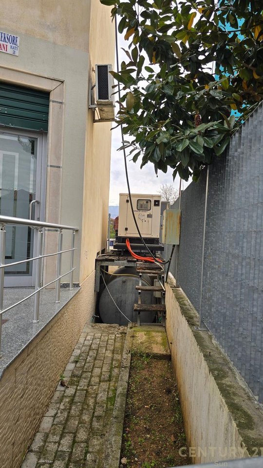 JEPET ME QIRA GODINE TRE KATESHE NE PASKUQAN.