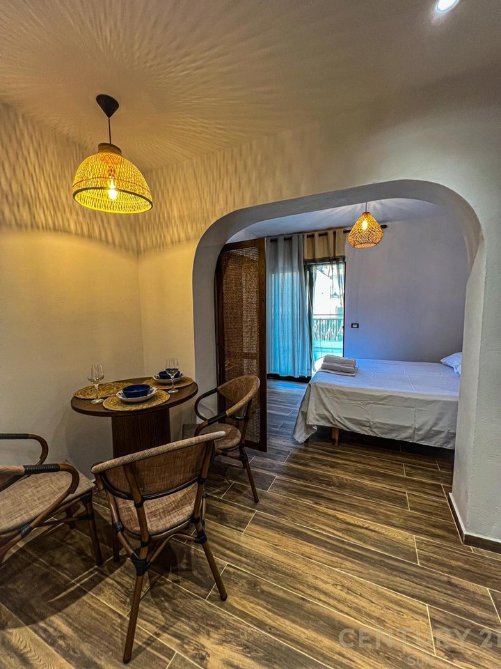 SHESIM 3 APARTAMENTE NE SARANDE 200 M NGA DETI.