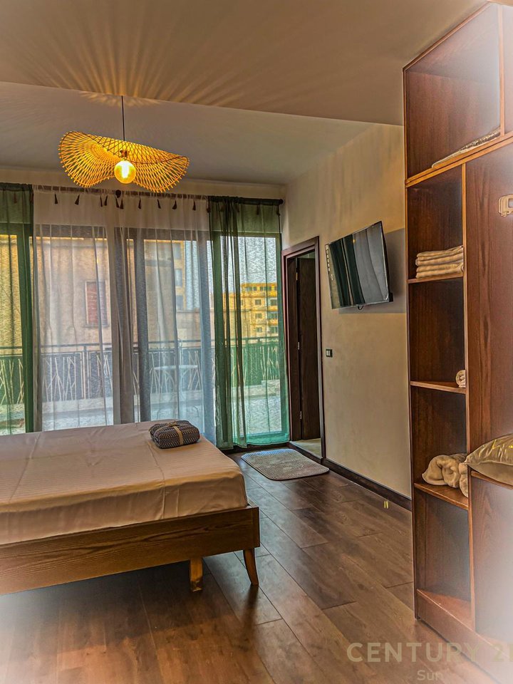 SHESIM 3 APARTAMENTE NE SARANDE 200 M NGA DETI.