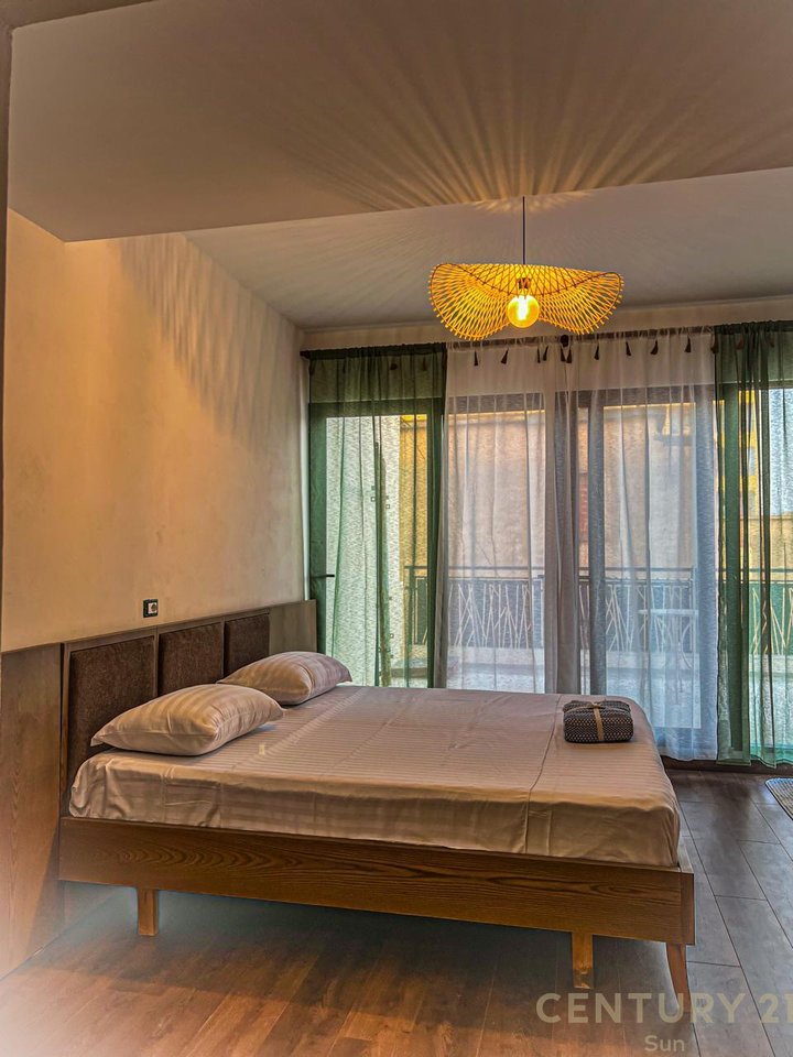 SHESIM 3 APARTAMENTE NE SARANDE 200 M NGA DETI.