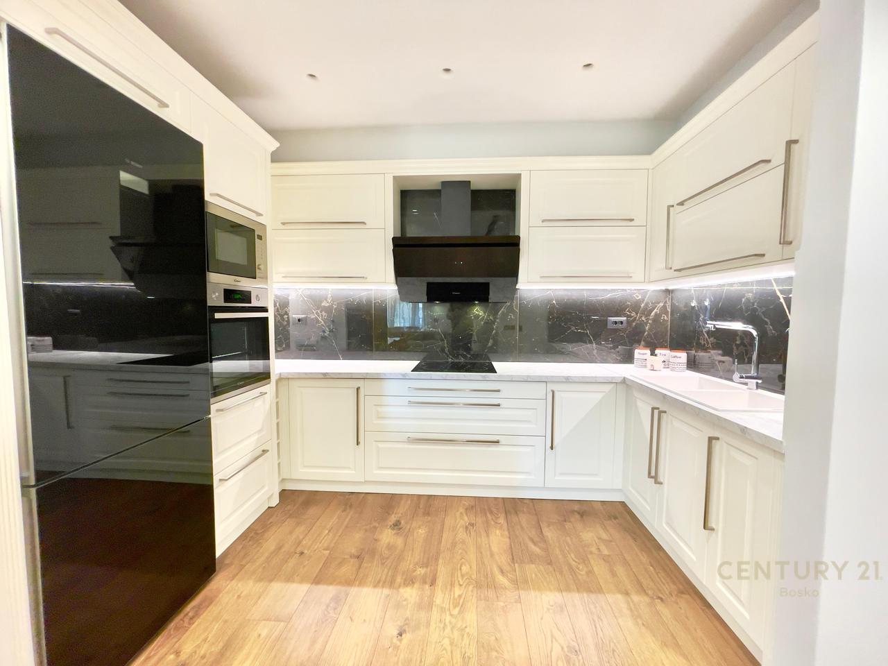 Kopshti Botanik ,Apartament 2+1 per qira