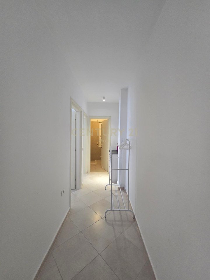 SHITET APARTAMENT 2+1 TE KOMPLEKSI LURA 2,GJIRI I LALZIT!