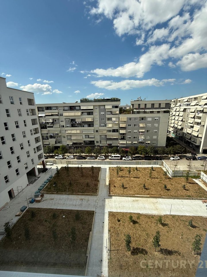 1+1 Apartment For Sale in Paris Commune, Tirana