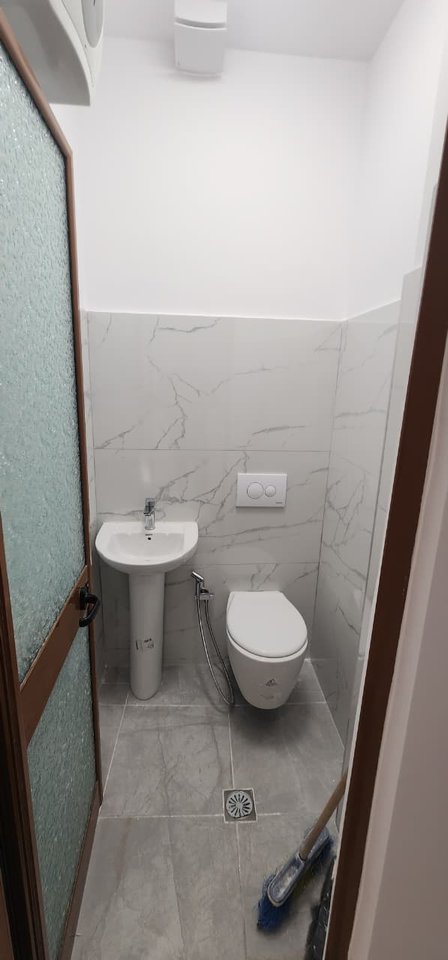 SARANDE, AMBJENT BIZNESI ME QIRA