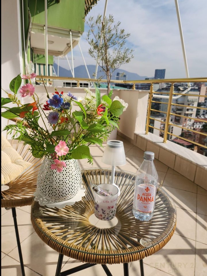 APARTAMENT 2+1+2 PER QIRA NE ZONEN E ISH BLLOKUT!