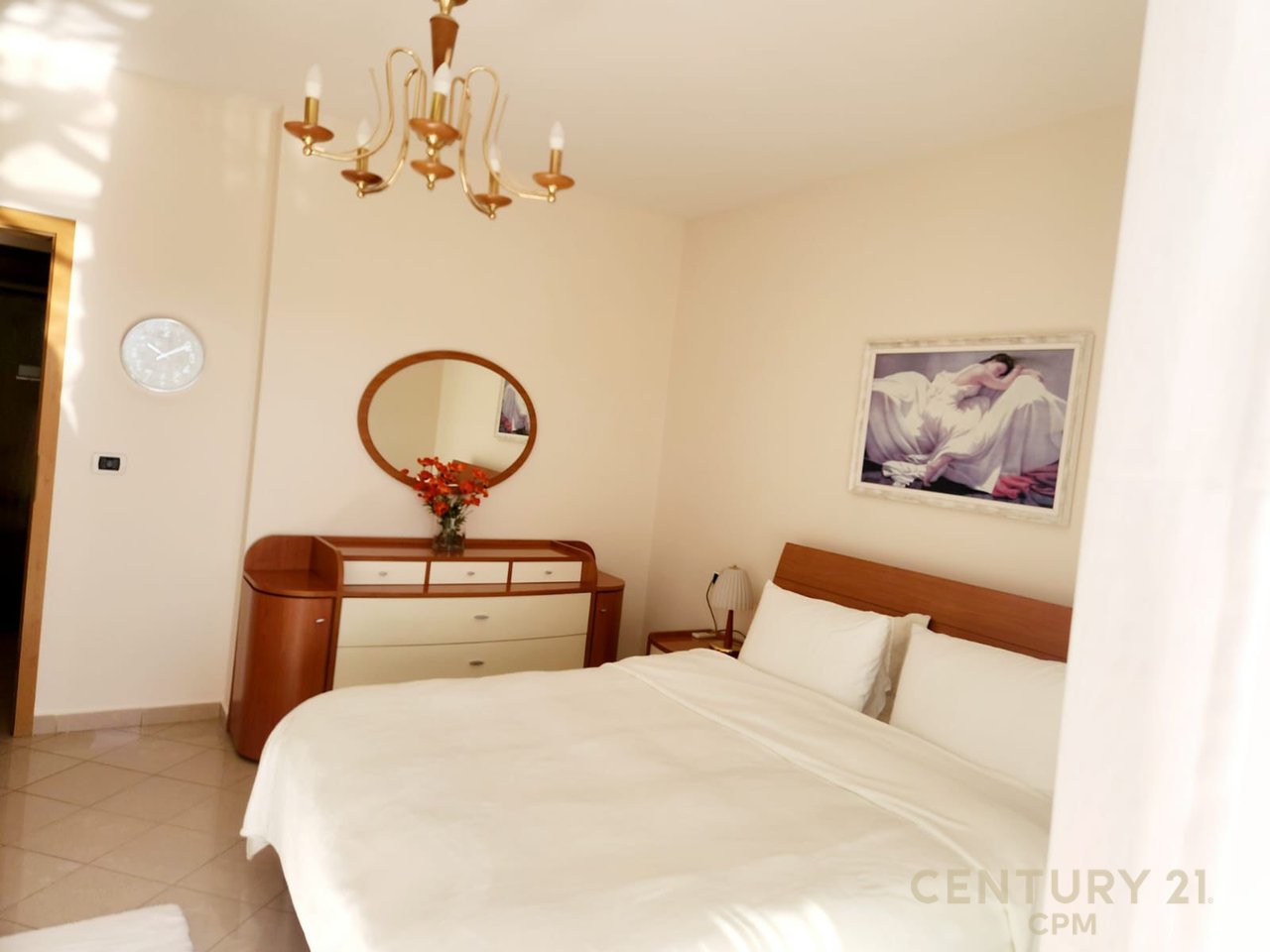 APARTAMENT 2+1+2 PER QIRA NE ZONEN E ISH BLLOKUT!