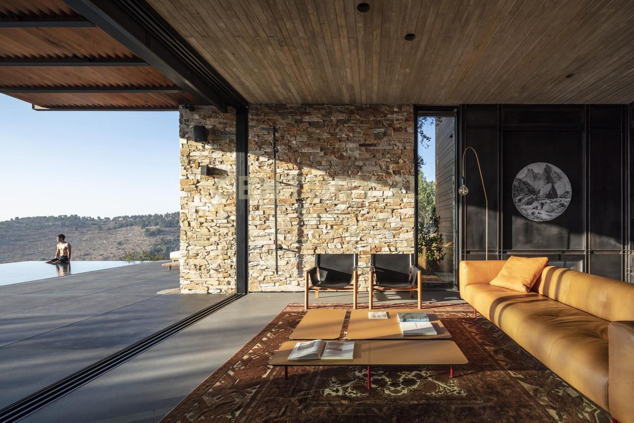 TRUALL ME LEJE NDERTIMI PER SHITJE NE SURREL.