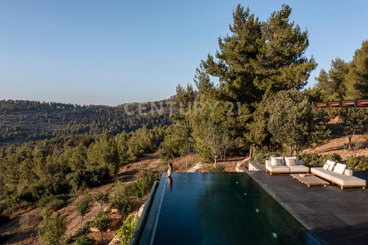 TRUALL ME LEJE NDERTIMI PER SHITJE NE SURREL.