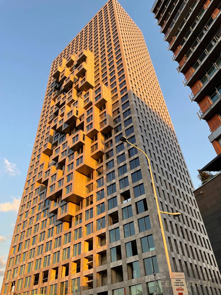 Ambient per zyre me qira tek Downtown One!