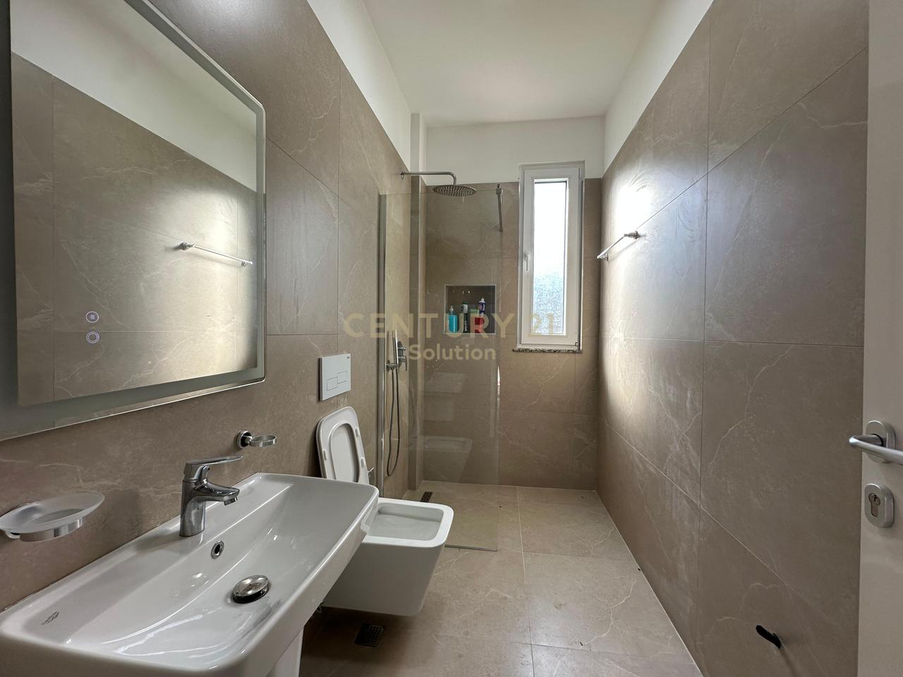 APPARTAMENTO 2+1+POSTO AUTO IN AFFITTO VICINO AL KOMBINATI!