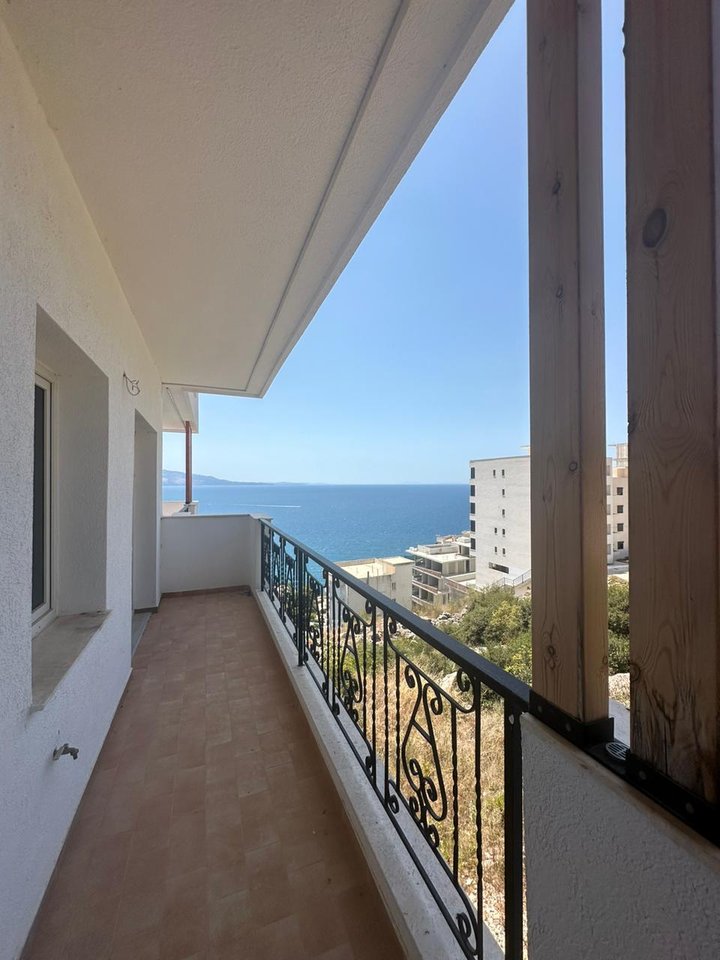 SARANDË, APARTAMENT SHESIM 2+1 ME PAMJE NGA DETI