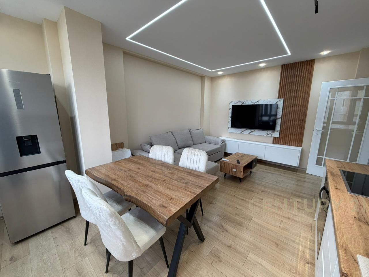 2+1 APARTMENT FOR RENT IN NEIGHBORHOOD 5 DURRES !