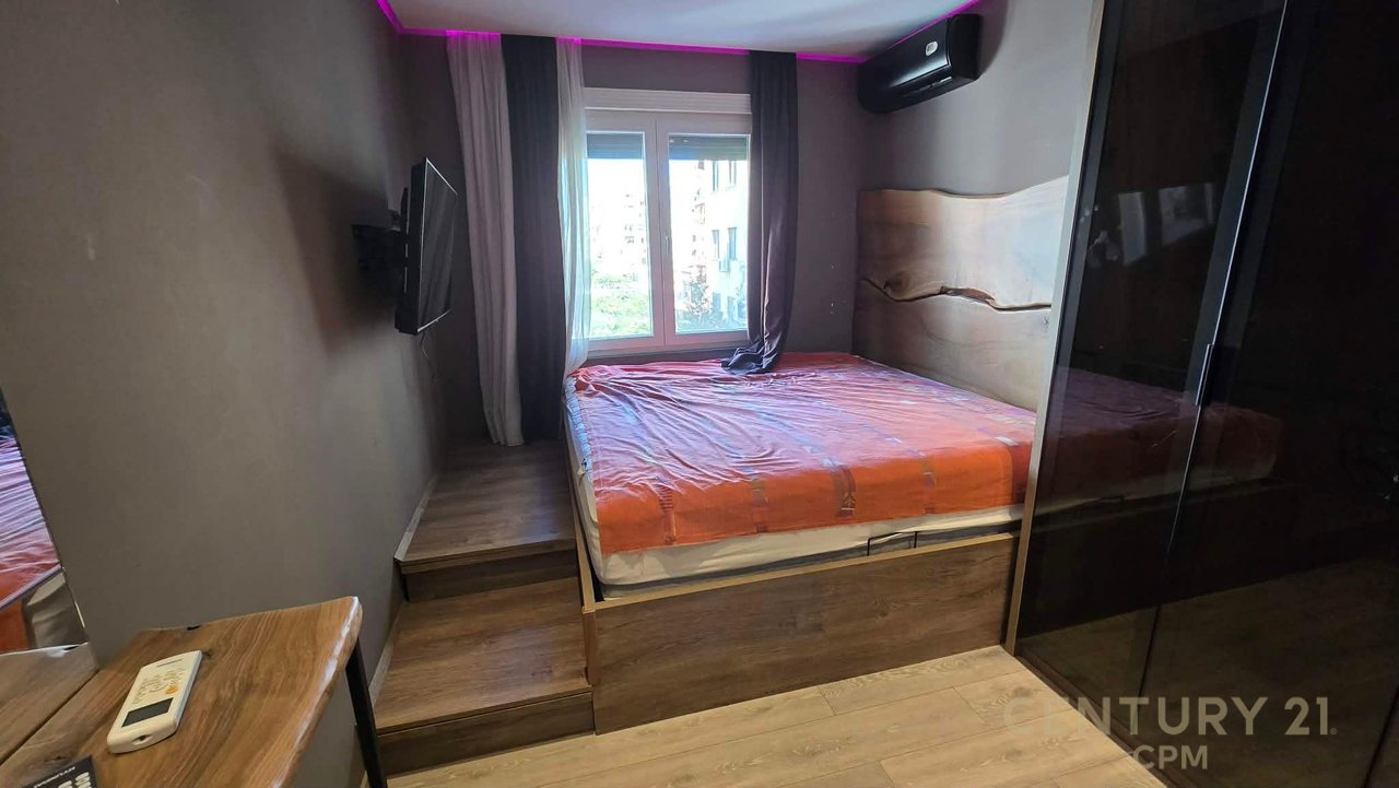 Shitet apartament 2+1+2 Ne Astir