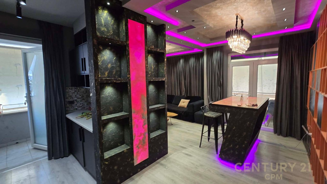 Shitet apartament 2+1+2 Ne Astir