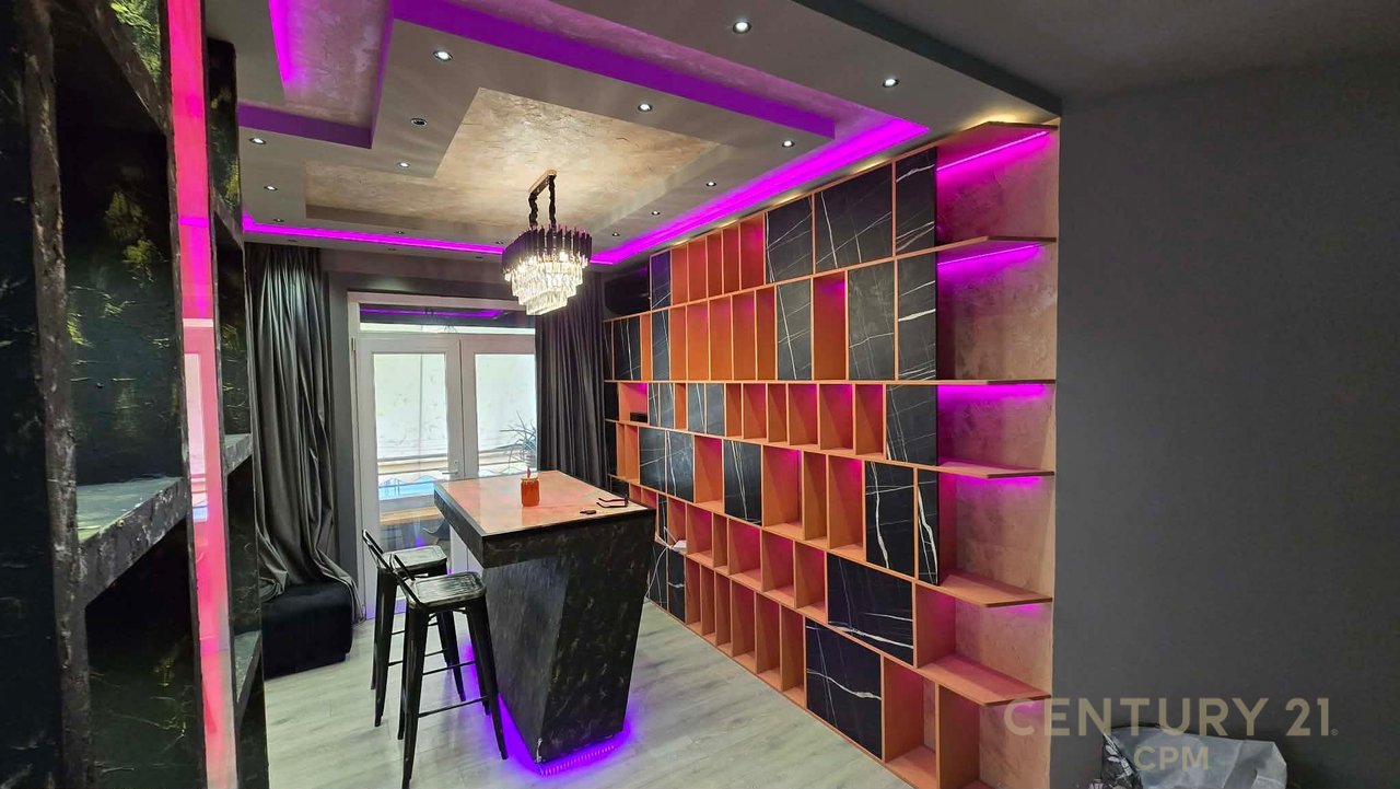 Shitet apartament 2+1+2 Ne Astir