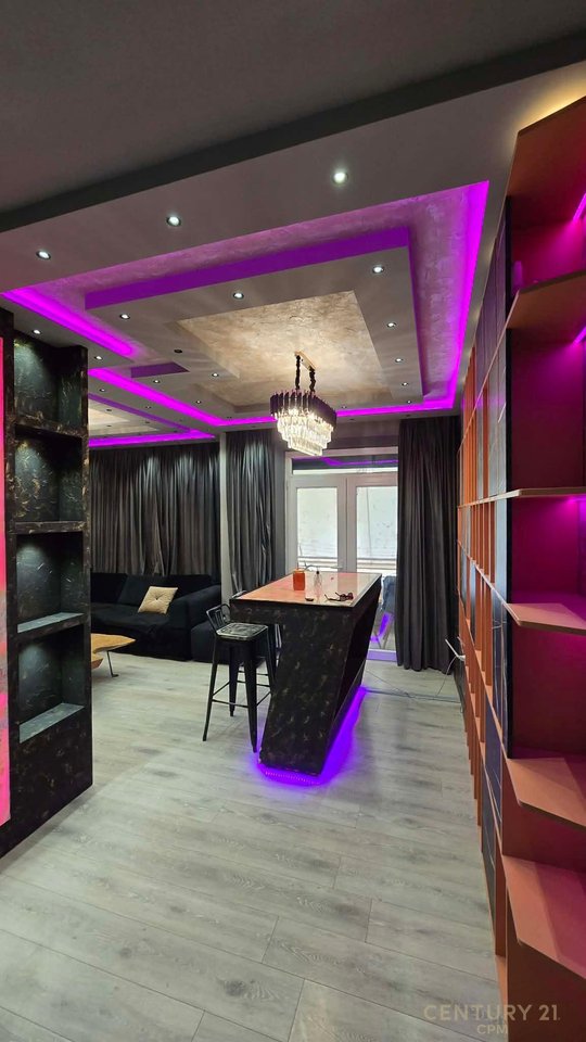 Shitet apartament 2+1+2 Ne Astir