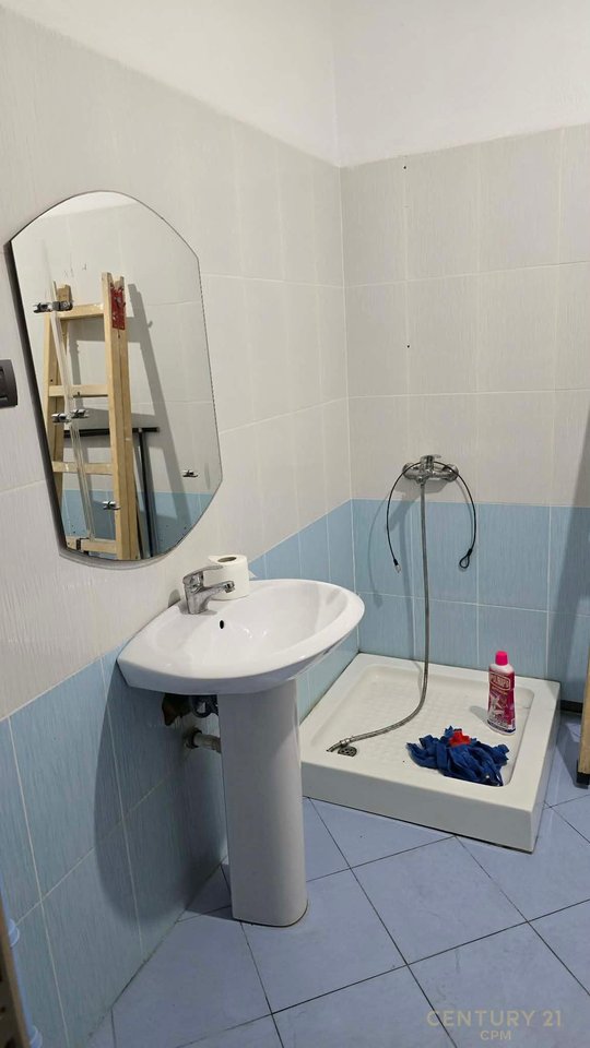 Shitet apartament 2+1+2 Ne Astir