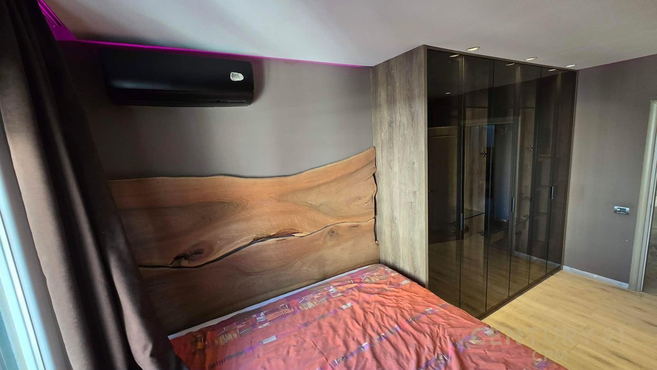 Shitet apartament 2+1+2 Ne Astir