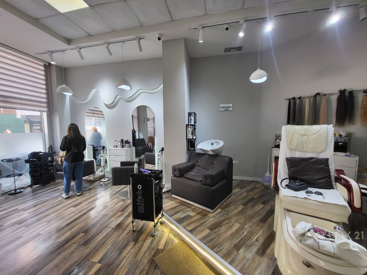 SHOP FOR SALE NEAR 'SAMI FRASHERI' SCHOOL!