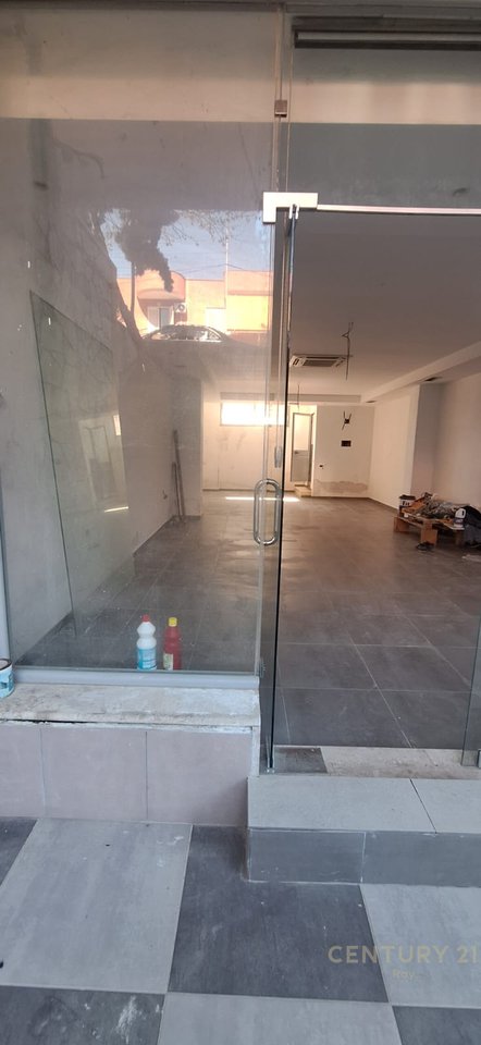 SHITET NJËSI BIZNESI – 71.18 m² _56944