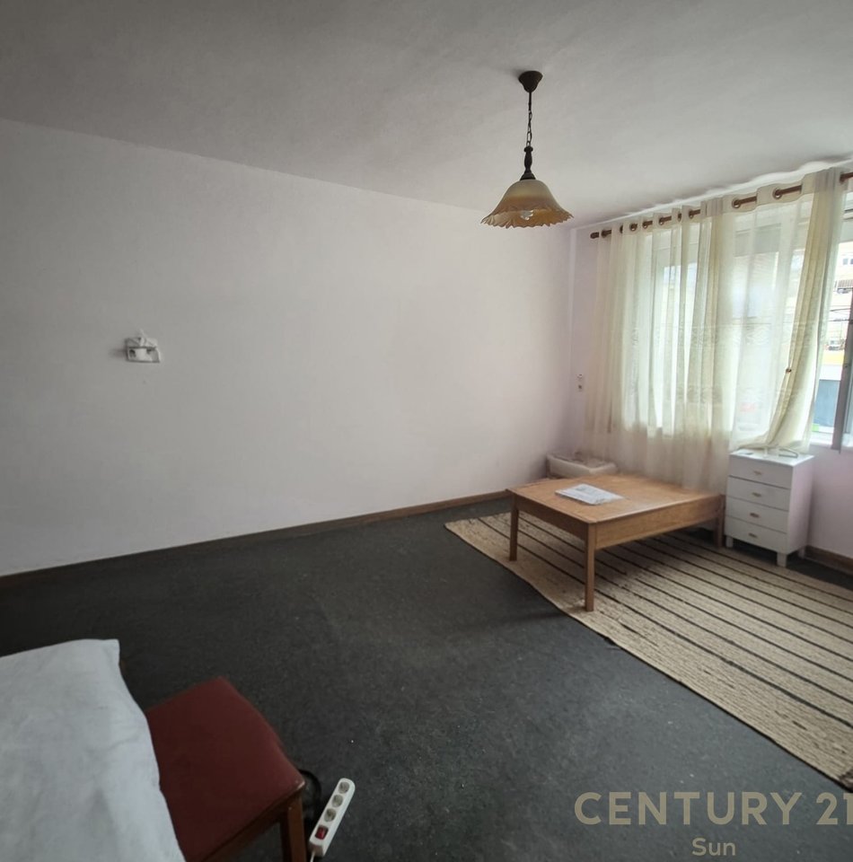 Appartamento 1+1 in vendita – Via Kavaja, vicino a Garden Building | €130.000