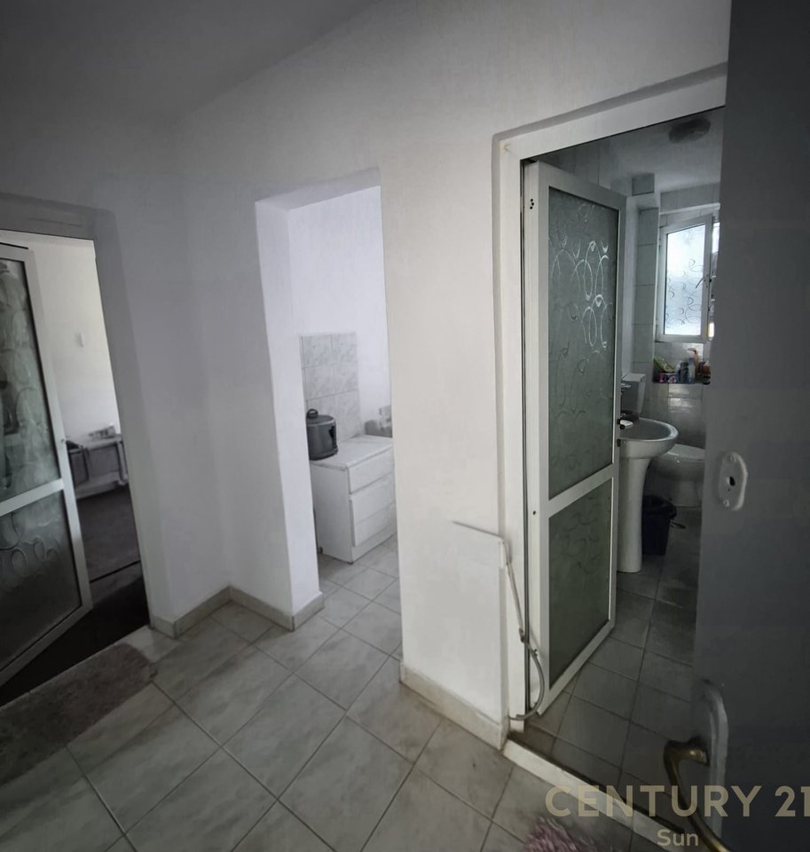 Appartamento 1+1 in vendita – Via Kavaja, vicino a Garden Building | €130.000