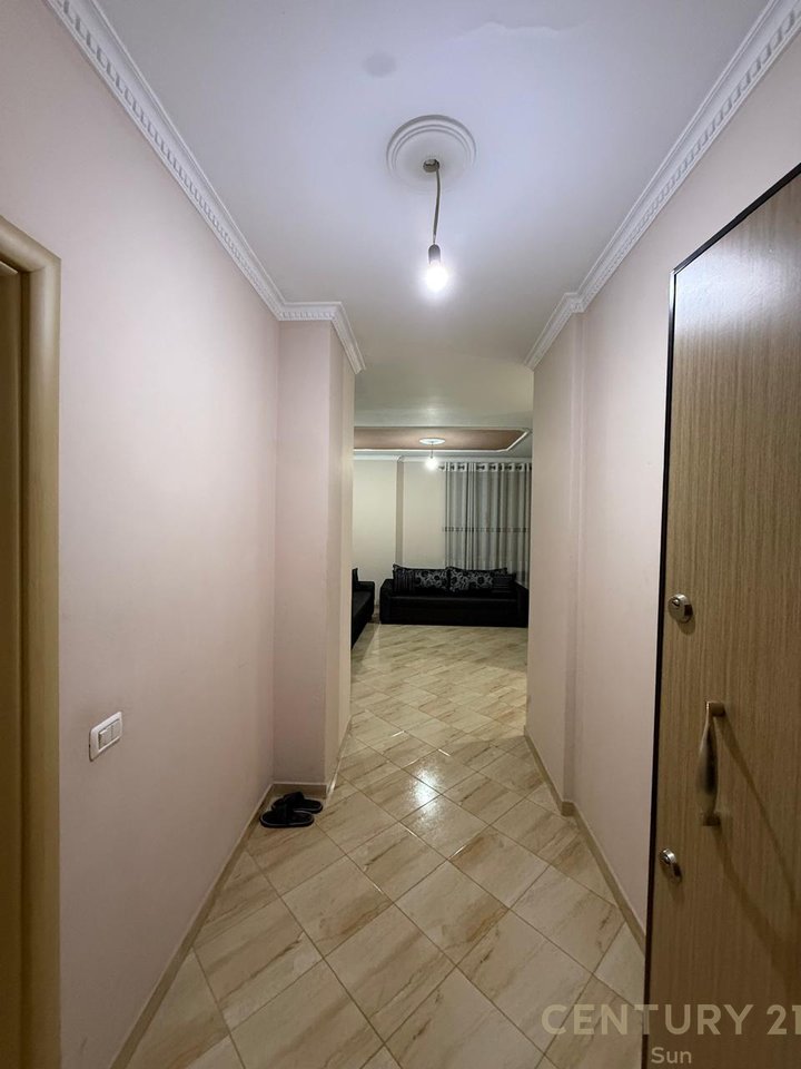 Apartment 2+1+Garage For Sale at Amerikan 3