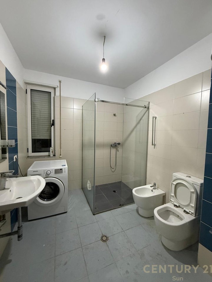 Apartment 2+1+Garage For Sale at Amerikan 3