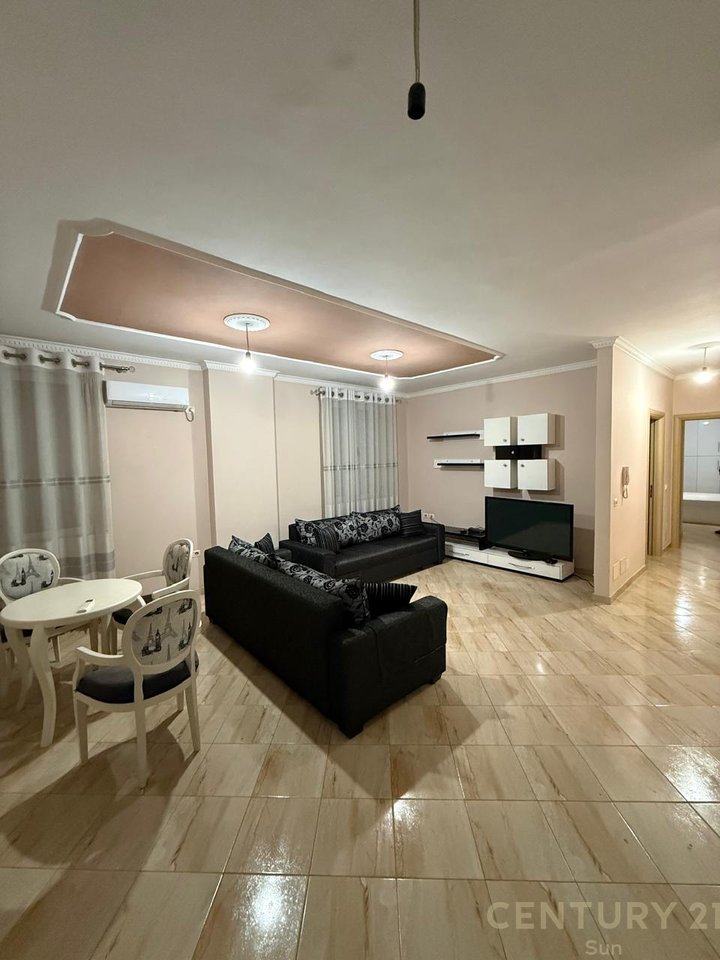 Apartment 2+1+Garage For Sale at Amerikan 3