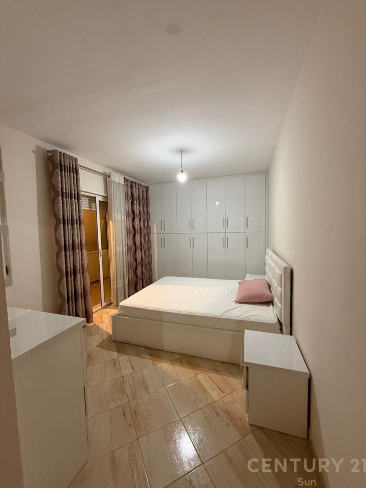 Apartment 2+1+Garage For Sale at Amerikan 3