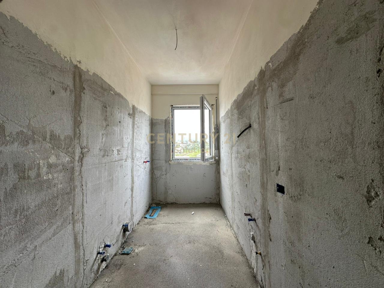 SHITET APARTAMENT 2+1 NE PASKUQAN!