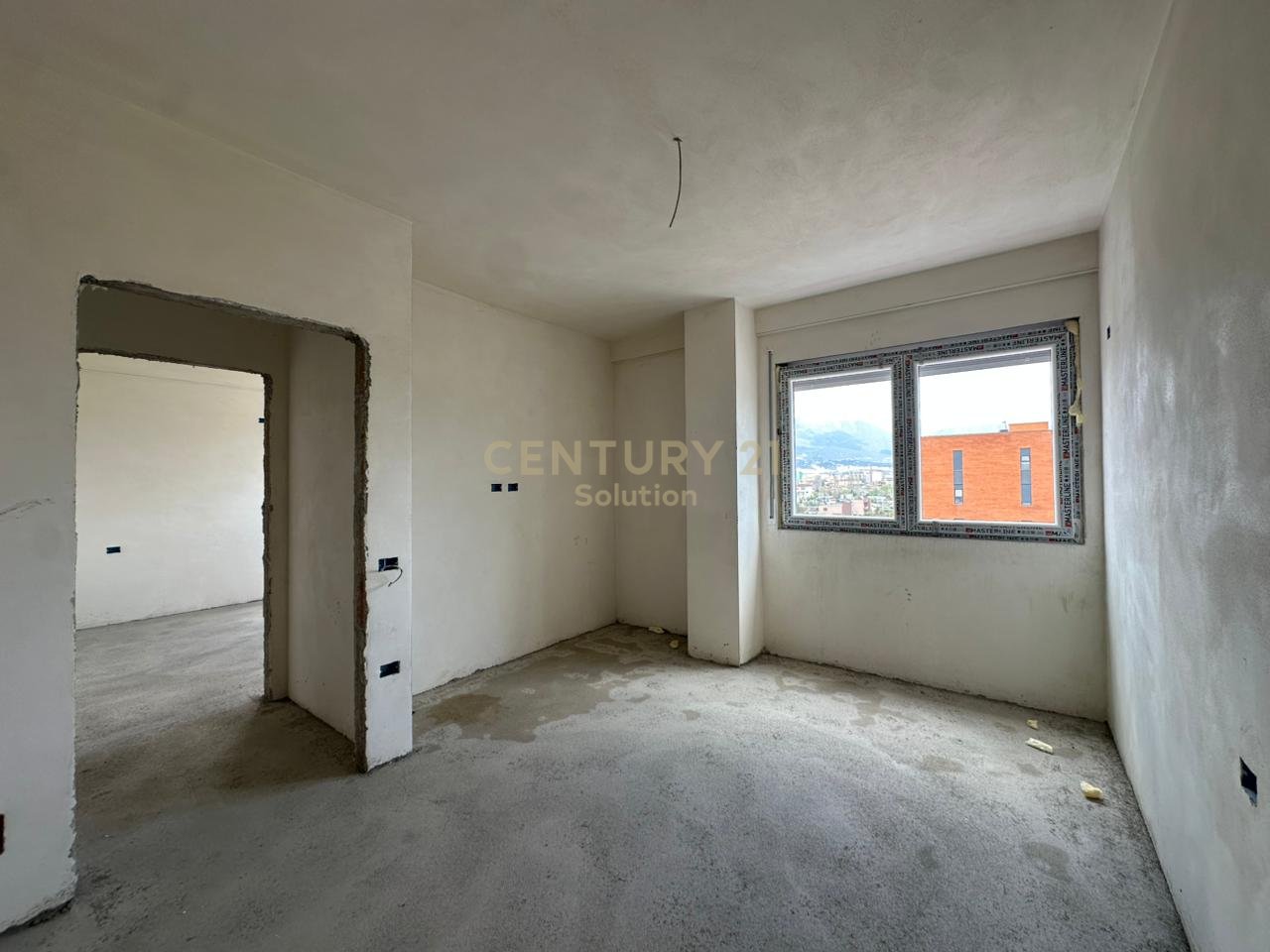 SHITET APARTAMENT 2+1 NE PASKUQAN!