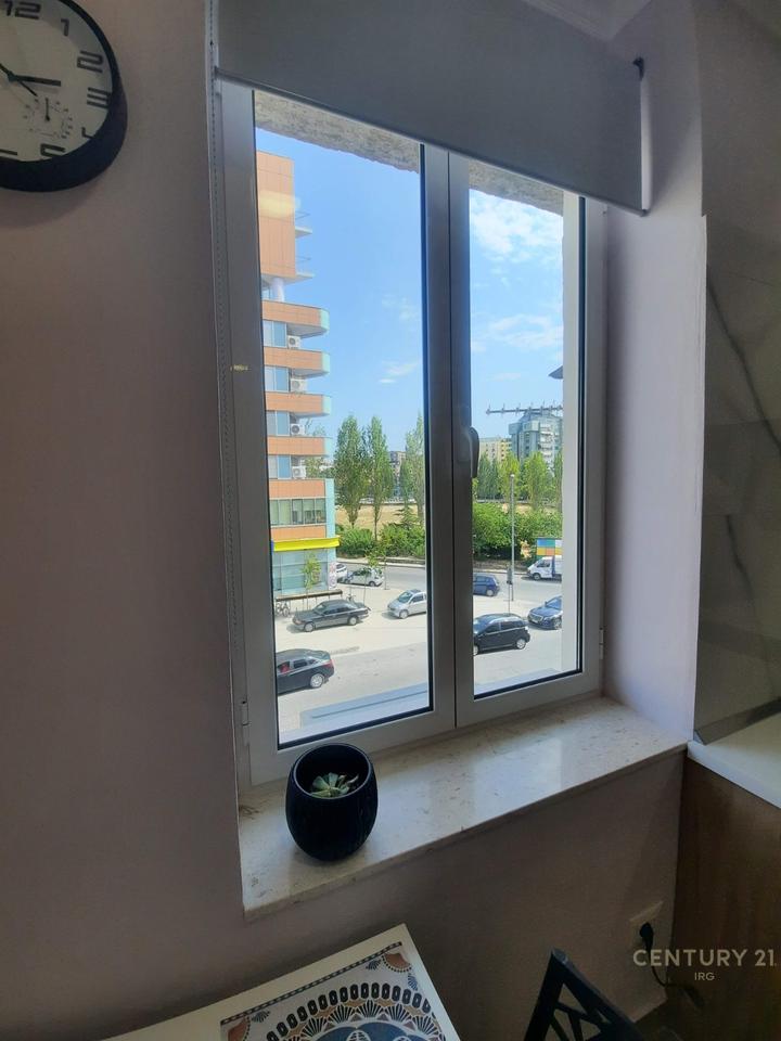 SHITEN 2 GARSONIERE TEK STADIUMI DINAMO!