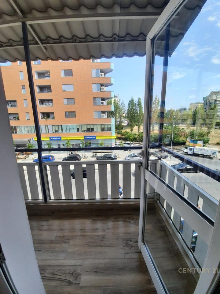 SHITEN 2 GARSONIERE TEK STADIUMI DINAMO!