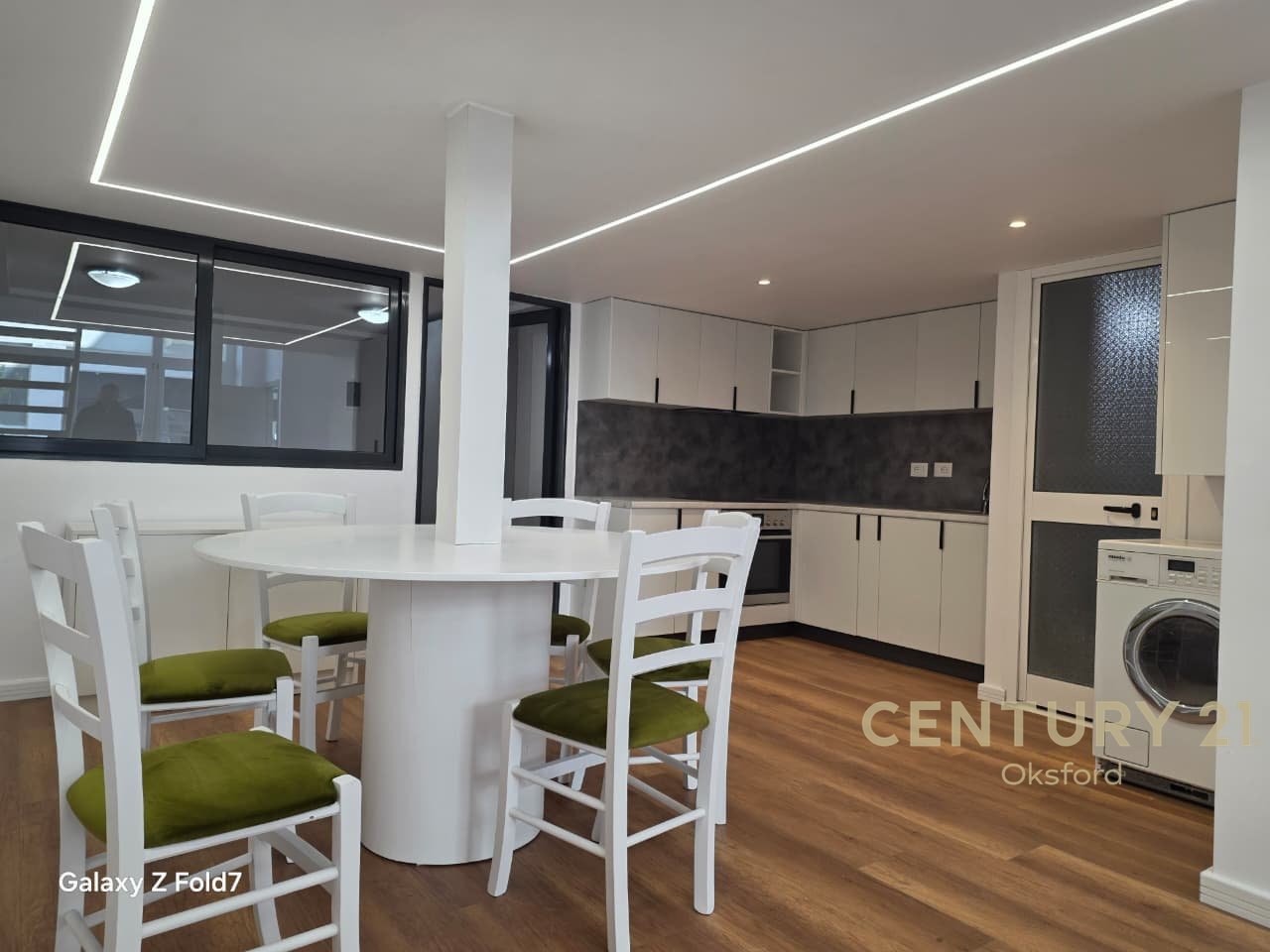 SHITEN 2 APARTAMENTE LOFT TE ARDENO