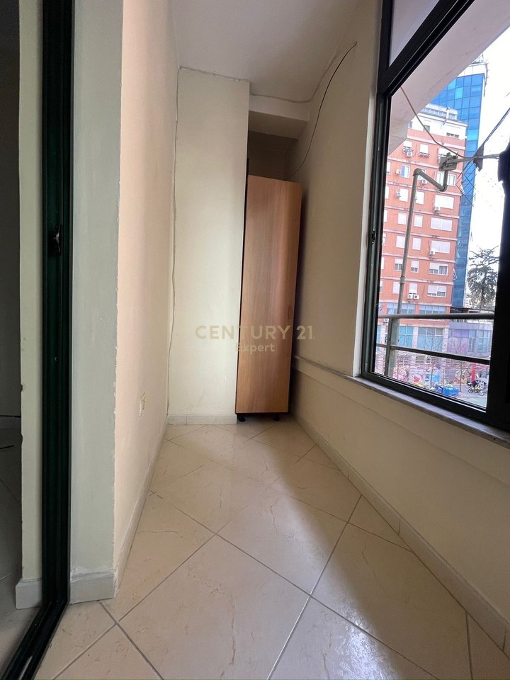 FOR RENT 1+1 APARTMENT NEAR SELVIA