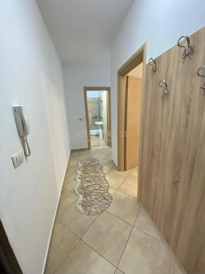 Apartament 2+1 me Qira pranë Hotel Marinaj, Unaza e Re!