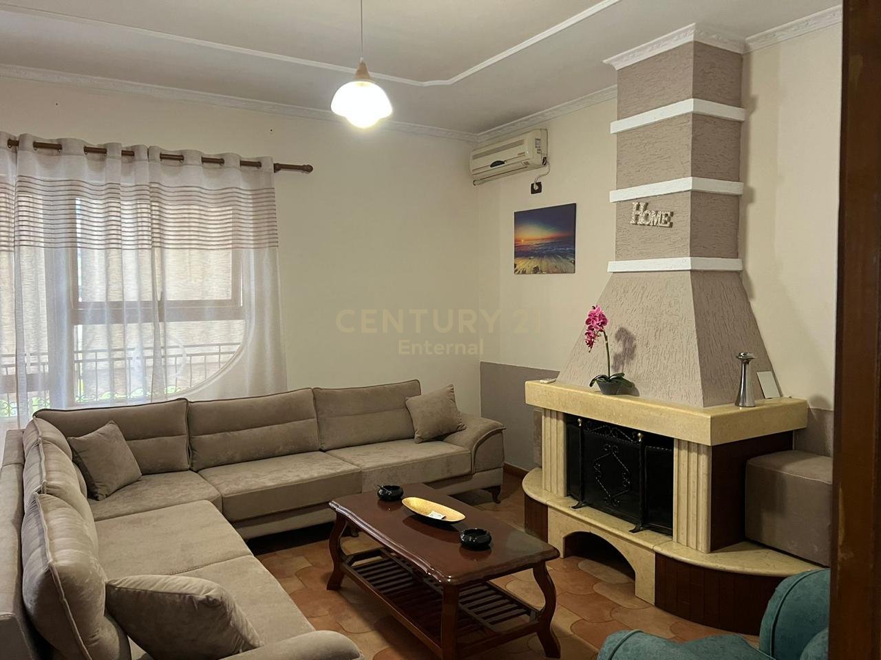 Apartament 2+1 Me Qira prane Gjimnazit Petro Nini Luarasi, Tirana e Re