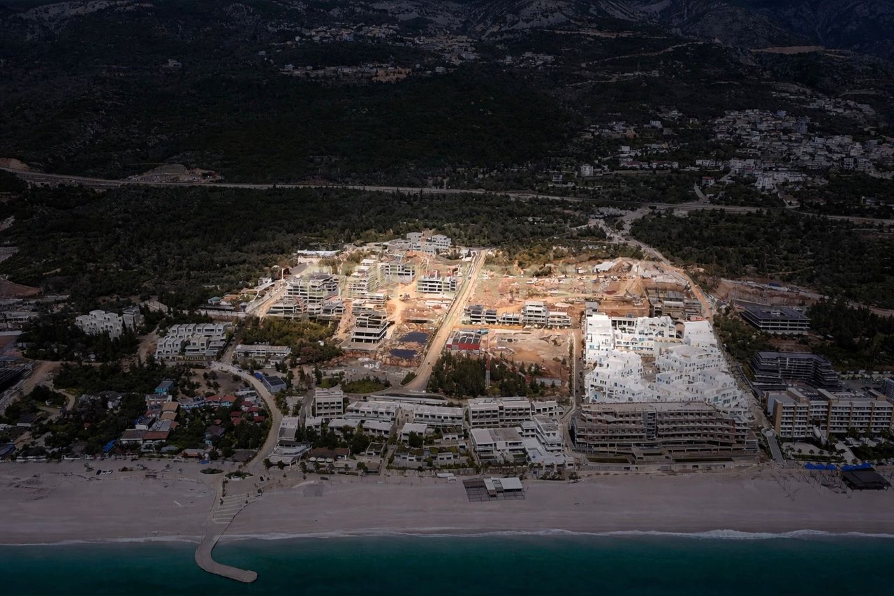 IN VENDITA 1+1 NEL VILLAGGIO DI DHERMI SQUARE!