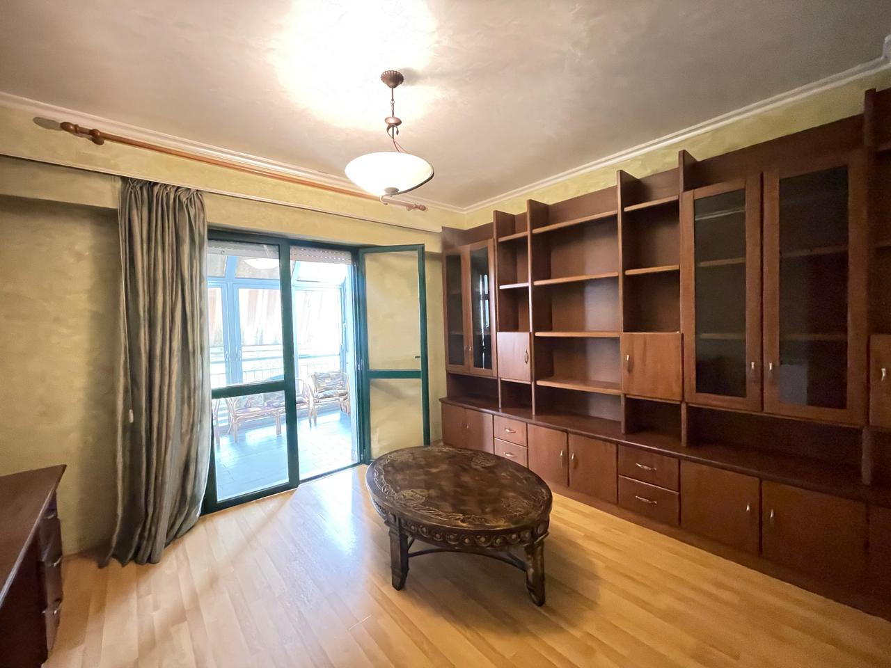 APARTAMENT 3+1+2 PER QIRA TEK ZOGU I ZI!