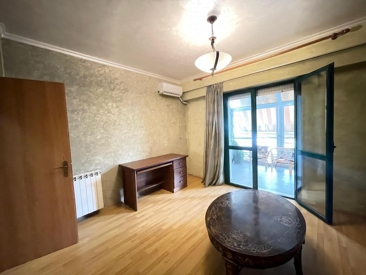 APARTAMENT 3+1+2 PER QIRA TEK ZOGU I ZI!